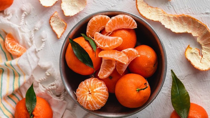 Fotografija: Čeprav so sladke, imajo mandarine nizek glikemični indeks in so primerne tudi za diabetike ter hujšanje. FOTO: Tana Danyuk/shutterstock
