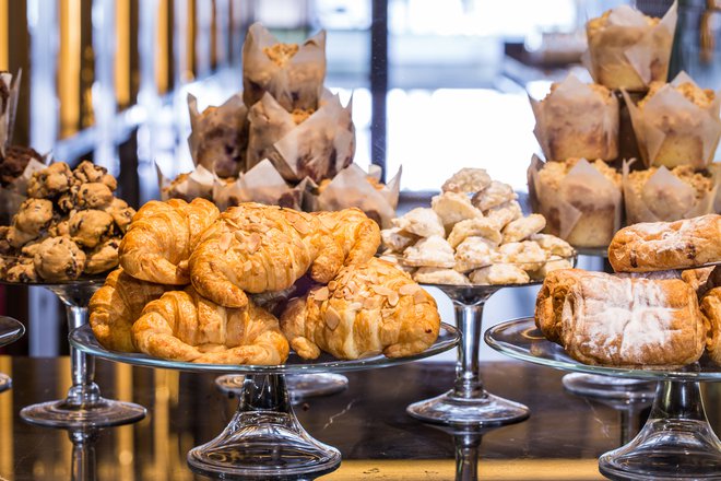 Pariza ne smete zapustiti, ne da bi poskusili vsaj eno tamkajšnjo pekovsko dobroto. Foto: Thipjang/shutterstock
