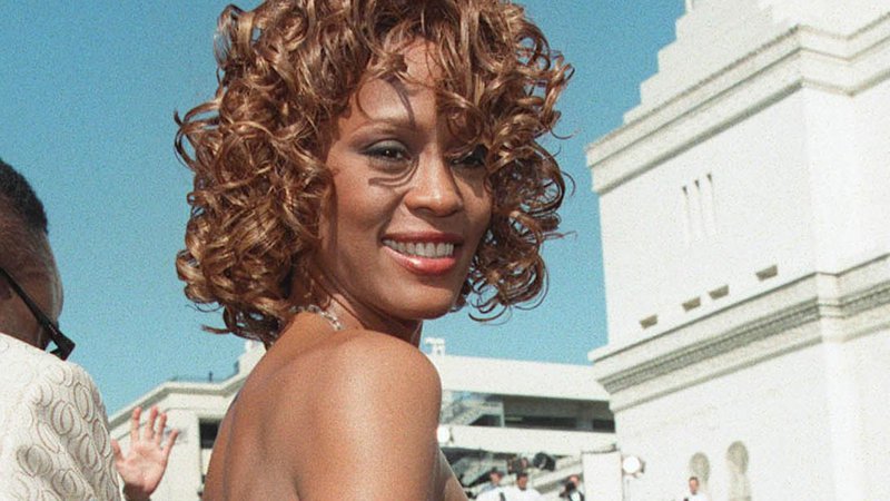 Fotografija: Whitney Houston je svojo veliko ljubezen morala skrivati pred javnostjo. FOTO: Featureflash Photo Agency/Shutterstock
