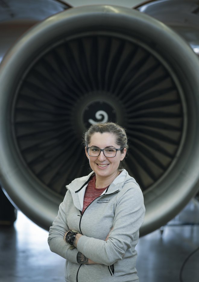 Rosana Kolar, letalska mehaničarka Foto: Jože Suhadolnik
