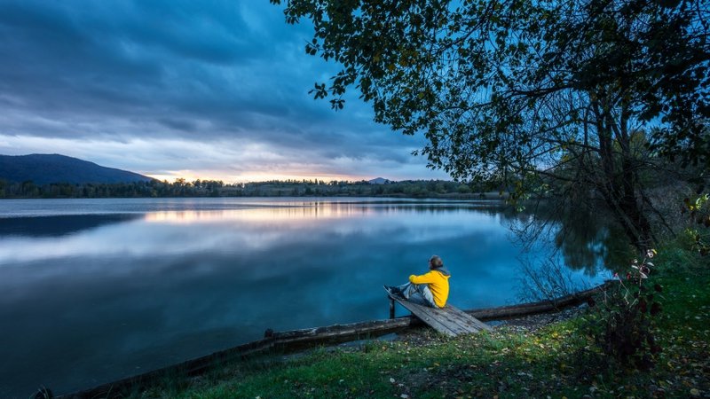 Fotografija: Kočevsko jezero Foto: Jošt Gantar