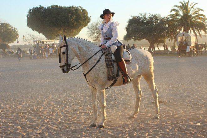 El Rocio mnogi spoznavajo s konjskega hrbta. Foto: Igor Fabjan
