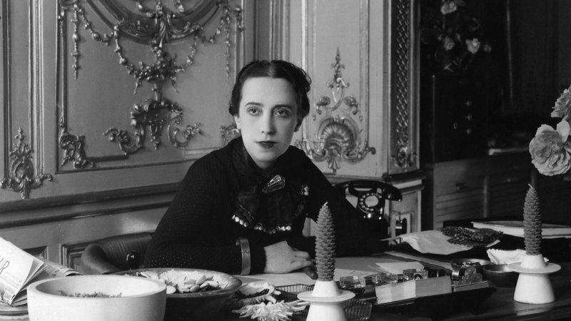 Fotografija: Elsa Schiaparelli v svoji pisarni leta 1937 Foto: Profimedia