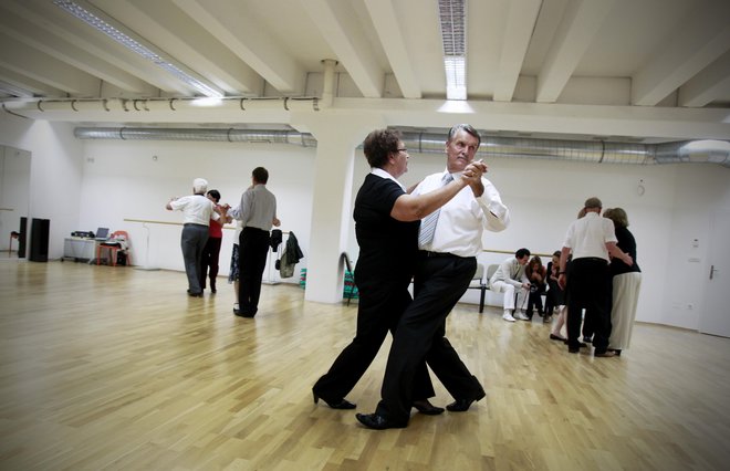 Ob plesu se poveča raven hormona serotonina, s čimer se izboljša splošno razpoloženje. Foto: Uroš Hočevar/Delo