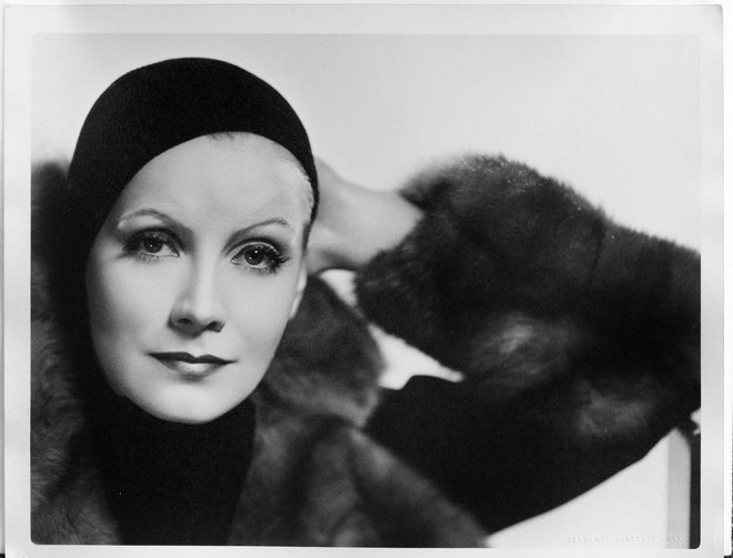 Valentina je imela na Greto Garbo tako velik vpliv, da se je igralka začela oblačiti kot oblikovalka in so ju v javnosti pogosto zamenjali druga za drugo. Foto: Profimedia