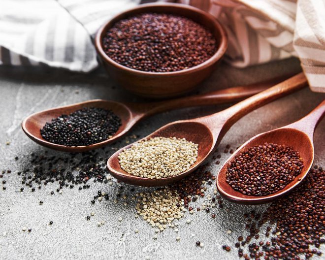 Poznamo več kot 120 sort kvinoje, ki se med seboj razlikujejo po videzu in okusu. Foto: Shutterstock