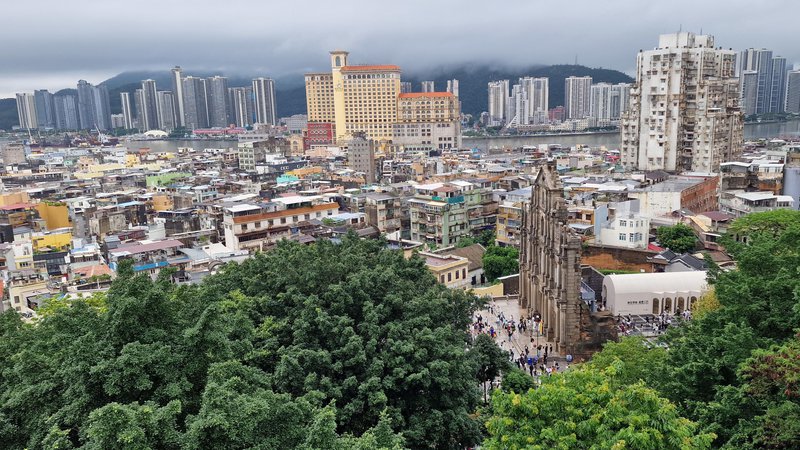 Fotografija: Pogled na Macao s trdnjave, foto: Ivo Mulec