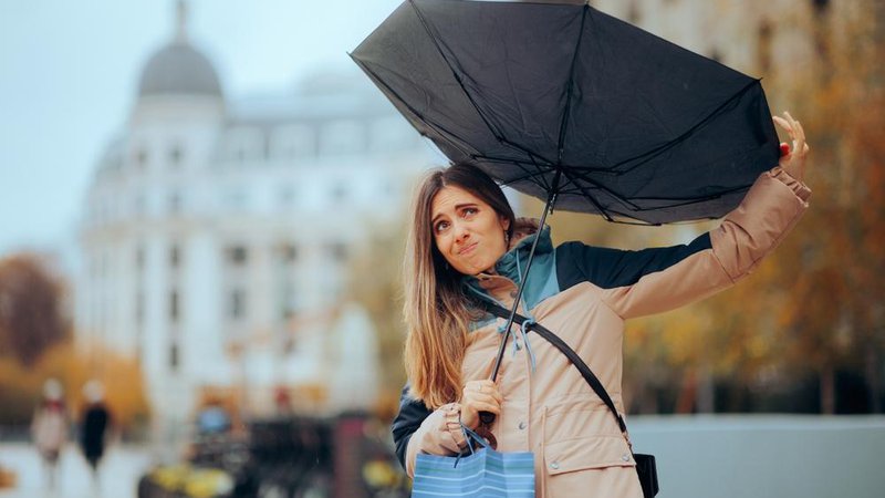 Fotografija: Včasih napačne odločitve sprejmemo preprosto zato, ker nimamo časa ali se nam ne ljubi razmisliti o boljših možnostih. Foto: Shutterstock