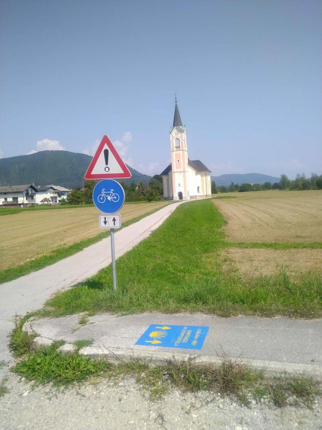 Brez cele čete prostovoljnih skrbnikov, ki označujejo poti, jih čistijo, iščejo boljše različice tras in še mnogo drugega, slovenske Jakobove poti ne bi bilo.