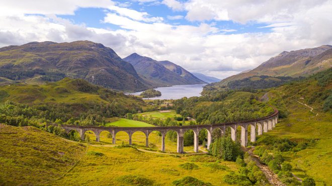 Spektakularni pogled na Loch Shiel. Foto: Foto-Jagla.de/Shutterstock