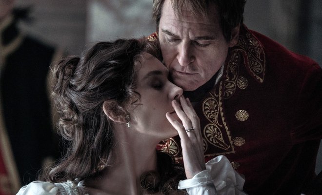 Kako goreča je bila ljubezen med Napoleonom in Joséphine, je prikazal tudi nedavni film Ridleyja Scotta Napoleon (2023). Foto: Profimedia
