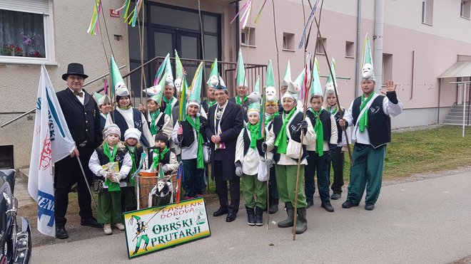 Veliki mednarodni karneval dobovskega fašjenka bo v vasi Loče pri Dobovi potekal 8. marca 2025. Foto: Tanja Jakše Gazvoda