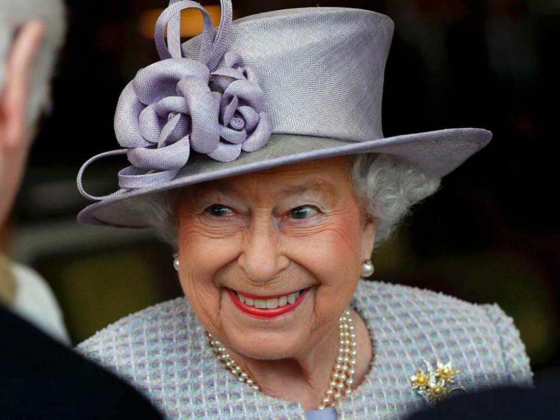 Britanska kraljica obožuje Abbo