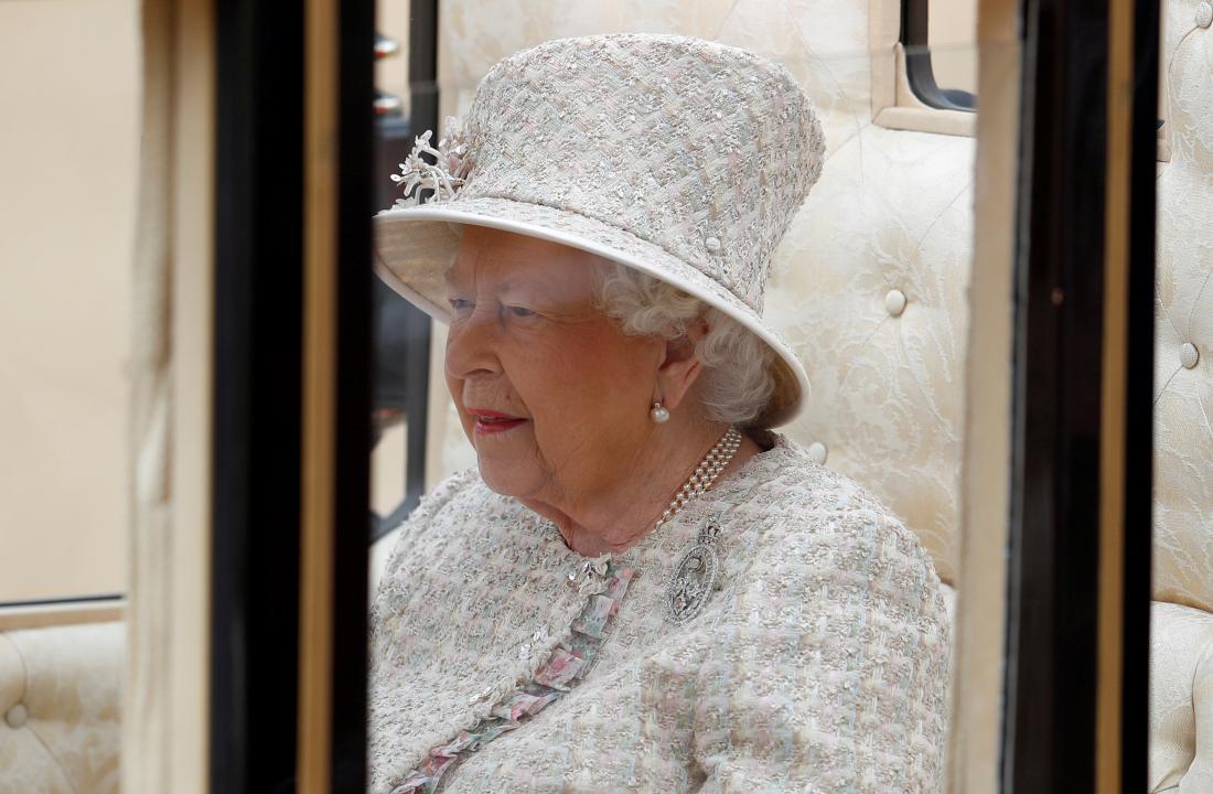 Meghan spet v javnosti na kraljičini paradi