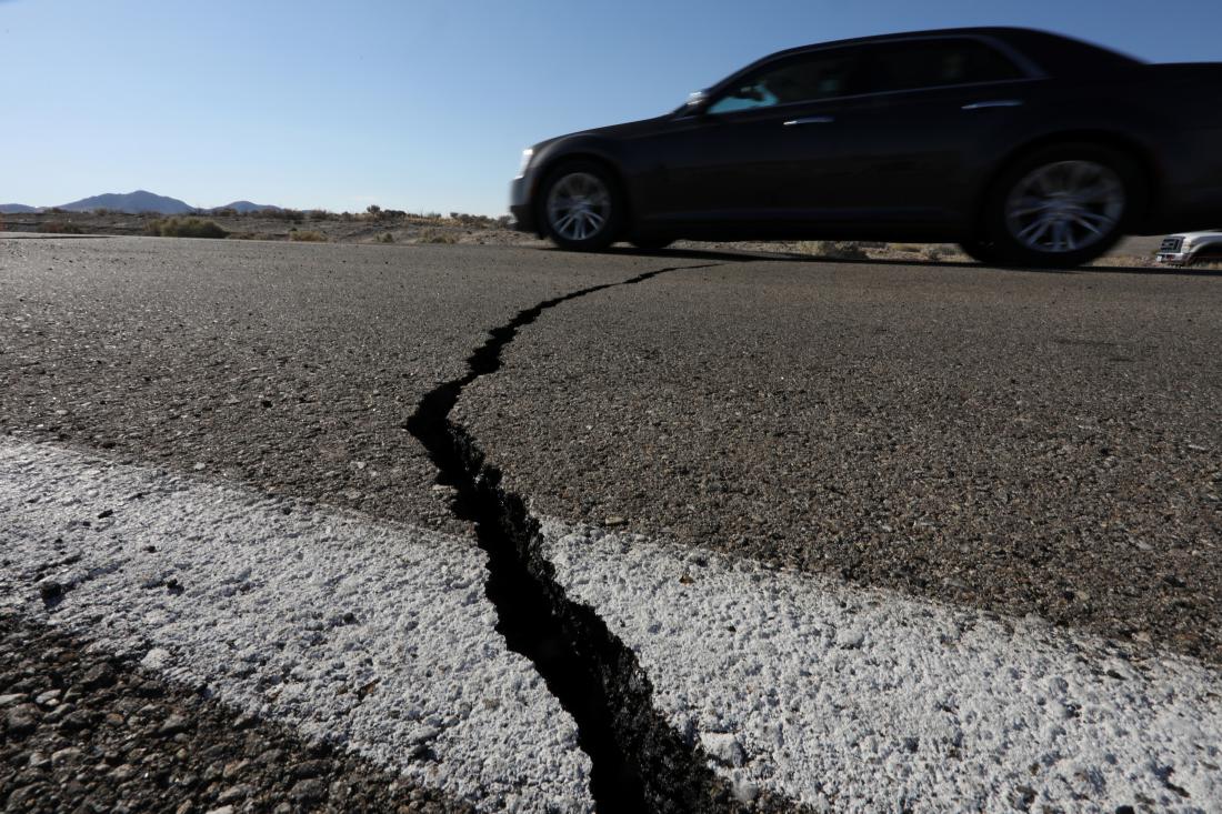 Kalifornijo kar dvakrat stresel močan potres
