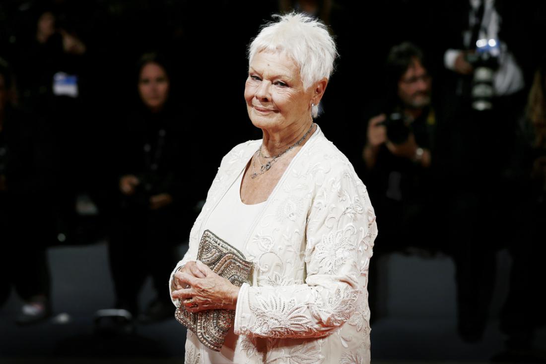 Judi Dench prvič na naslovnici Voguea, pri 85 podrla rekord