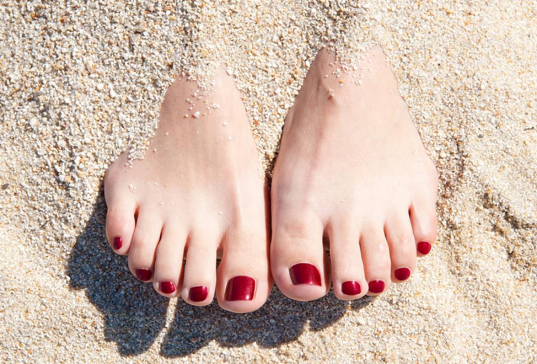 Tako se boste trajno znebili suhe kože na stopalih (nasveti pedikerke)