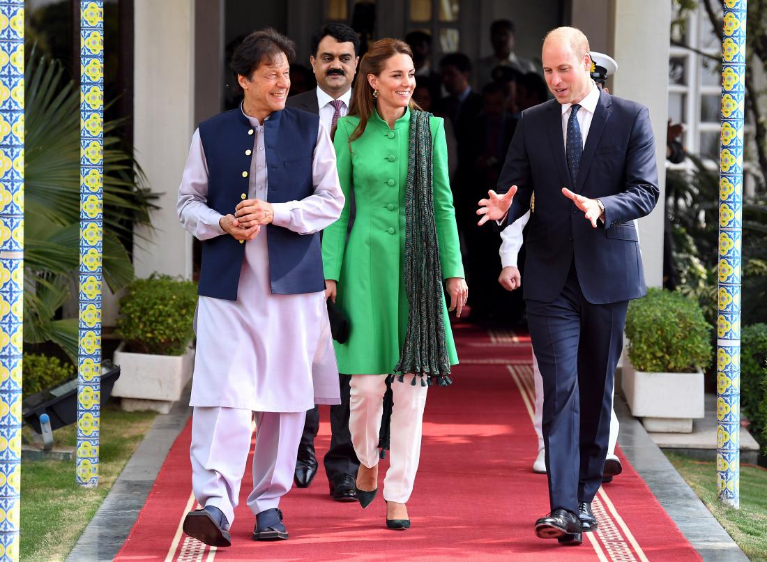 Aktualni pakistanski premier Imran Kan je bil že pred politično kariero dober prijatelj z Williamovo pokojno materjo princeso Diano.