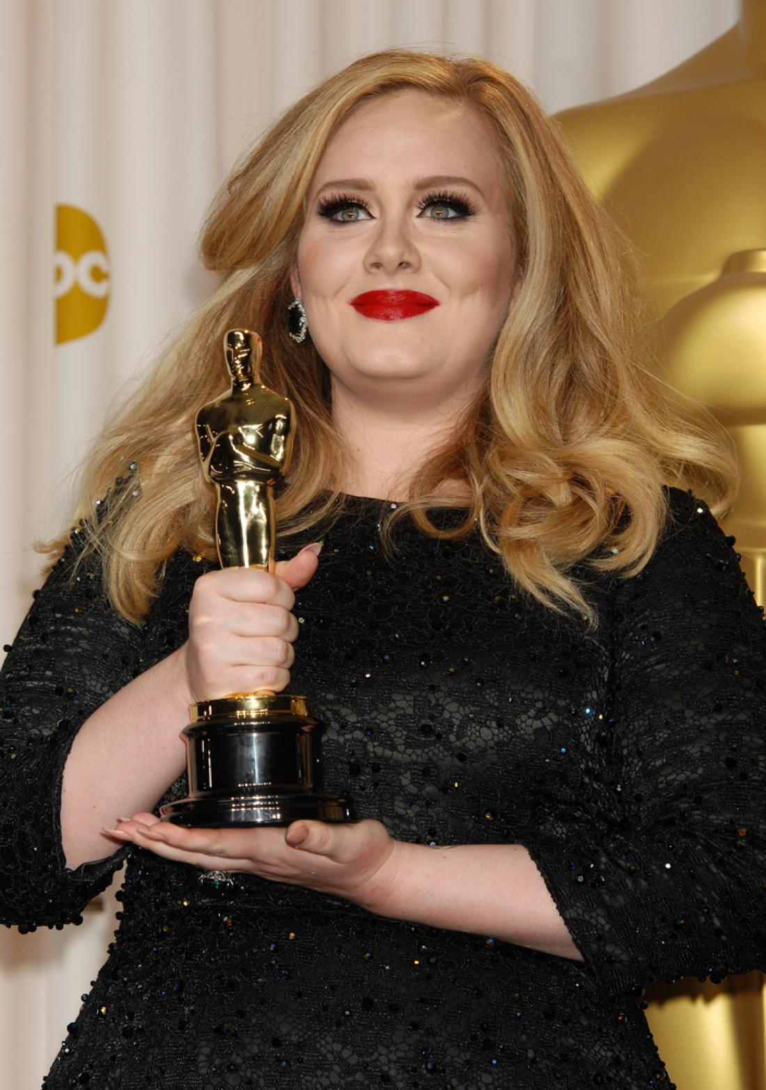 Adele leta 2013, ko je osvojila oskarja za pesem, ki jo je posnela za Bondov film. Foto: Ga Fullner/Shutterstock