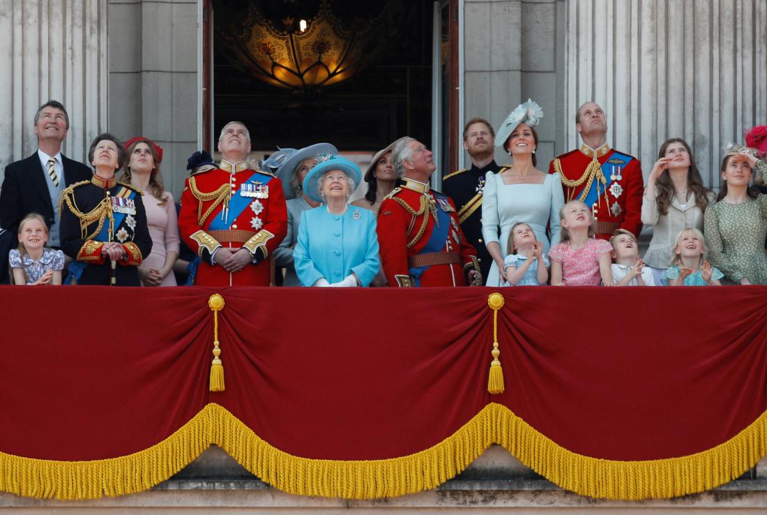Britanska kraljeva družina leta 2018. Foto: Peter Nicholls/Reuters