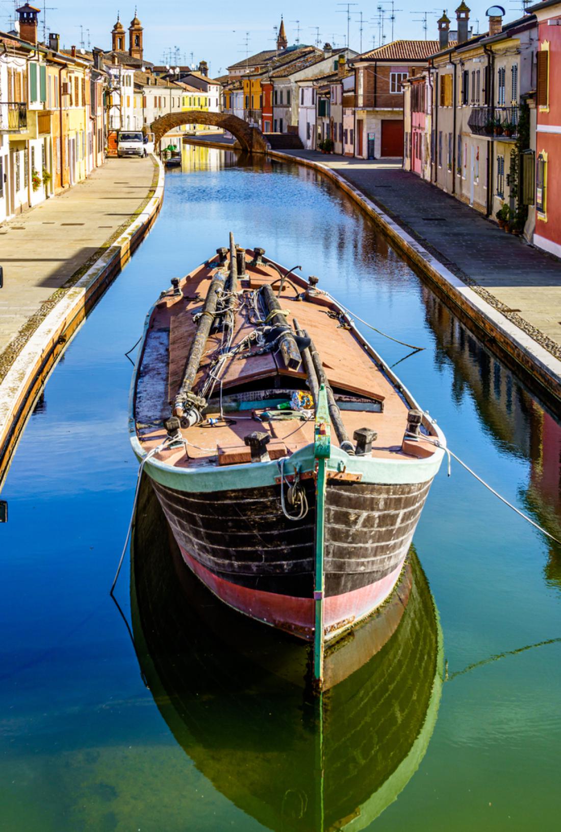 Tradicionalni leseni čolni Foto: FooTToo/Shutterstock