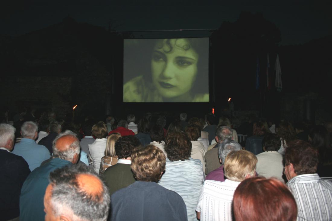 Predstavitev knjige in dokumentarnega filma o Iti Rini iz leta 2007. Foto: Dušan Grča