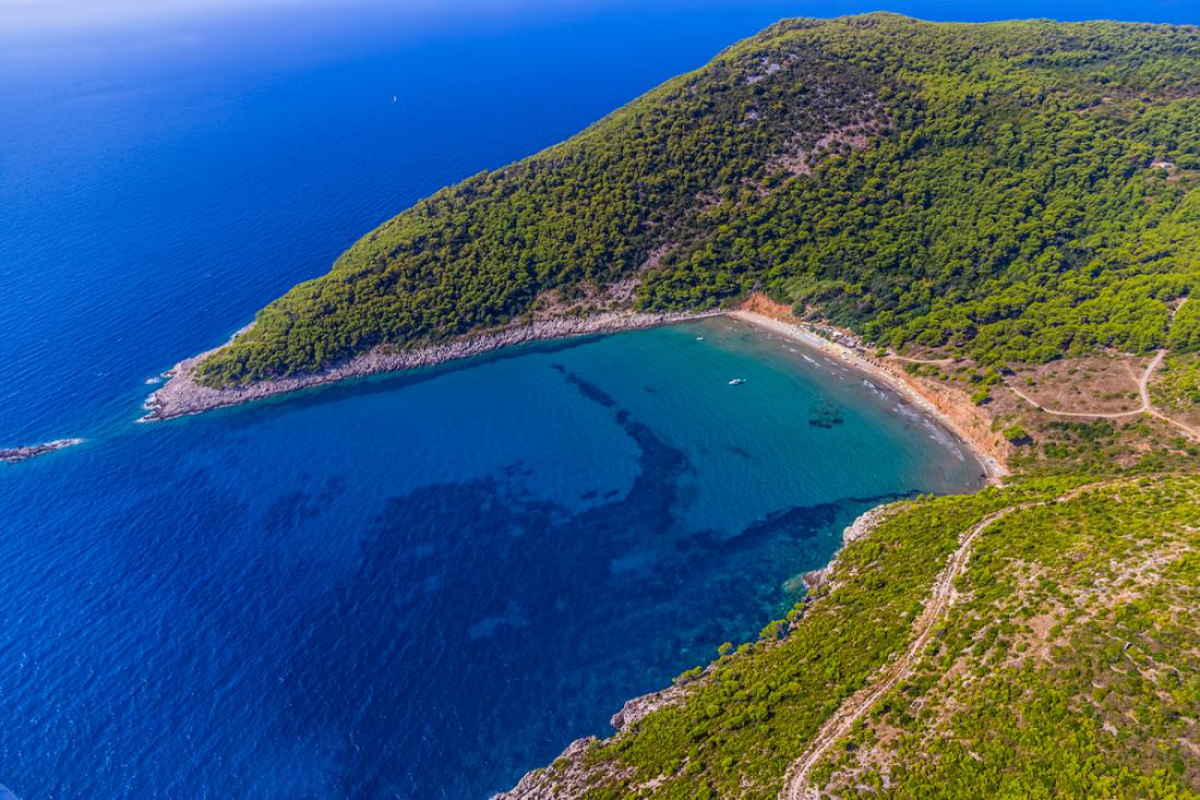 Plaža Šunj na otoku Lopud opevajo kot eno najlepših na Jadranu. Foto: OPIS Zagreb/Shutterstock