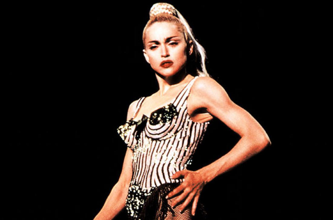 Madonna v 90. z legendarnim koničastim nedrčkom. Foto: Shutterstock