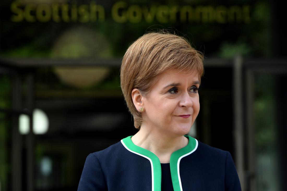 Škotska premierka Nicola Sturgeon. Za večino Škotov je »ena izmed nas«, ko govorijo o značaju, slogu, narečju in alergiji na sprenevedanje.