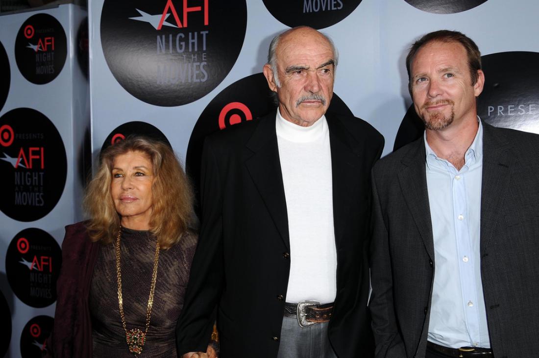 Sean Connery z ženo Micheline Roquebrune in sinom Jasonom Conneryjem. Foto: s_bukley/Shutterstock