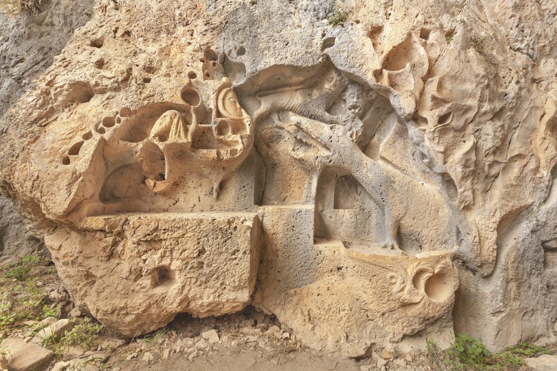 Zmajeva jama je dobila ime po reliefni obliki zmajeve glave. Foto: Cortyn/Shutterstock